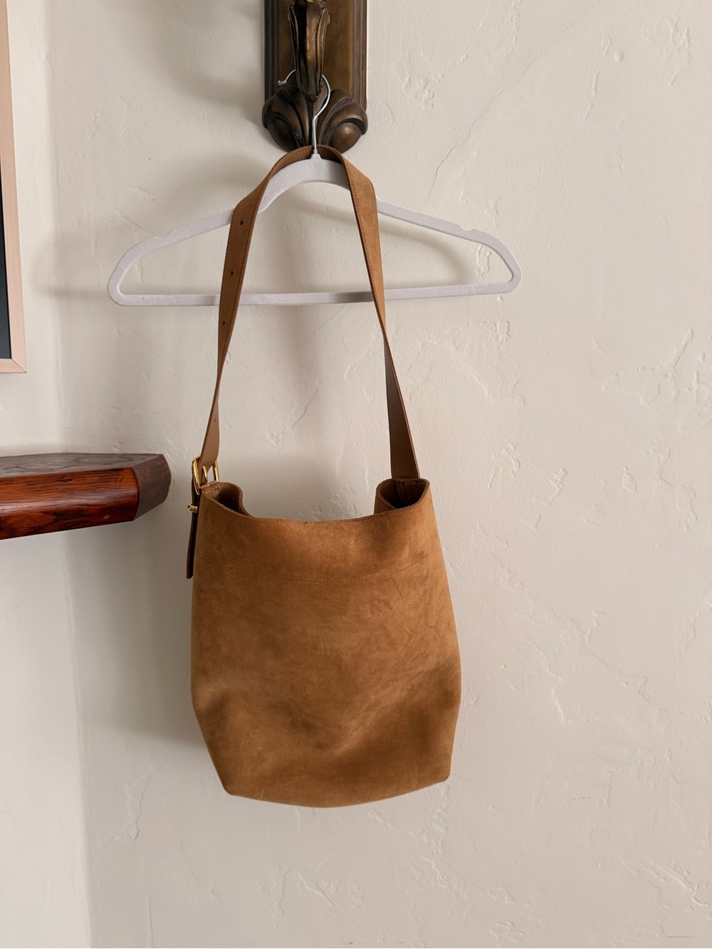 Madewell The Essential Bucket Tote in Tawny Khaki Suede Boho Chic Minimalist - Picture 5 of 10